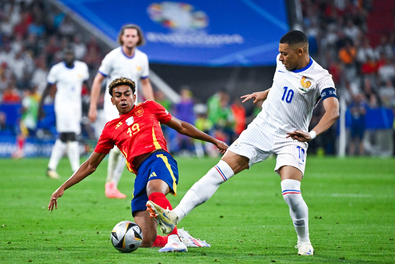 Kylian Mbappé, meilleur joueur de l’histoire des Bleus? Le débat relancé après son huitième but en Coupe du monde