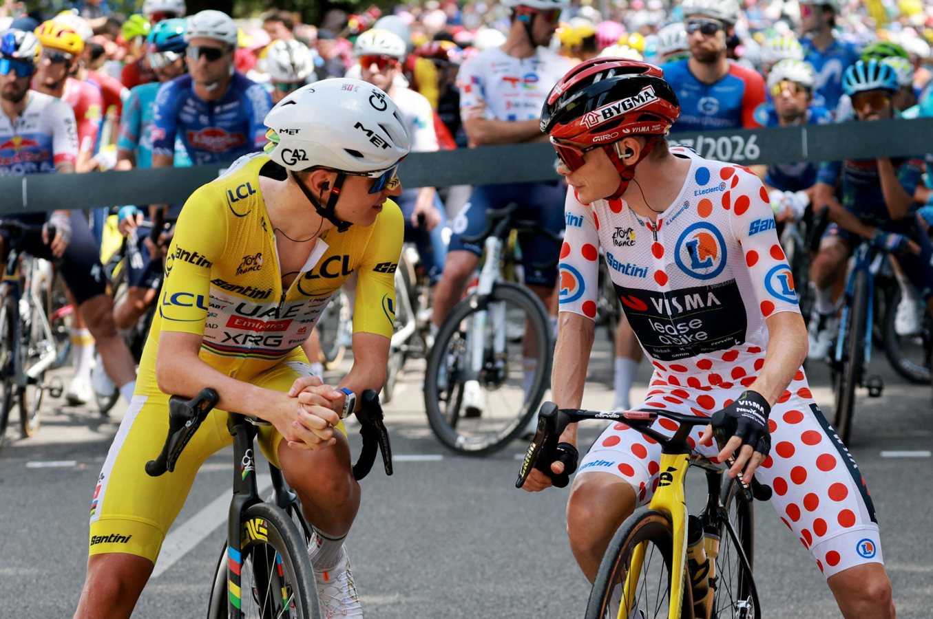 Tadej Pogacar et Jonas Vingegaard réveillés en pleine nuit pour un contrôle antidopage sur le Tour de France