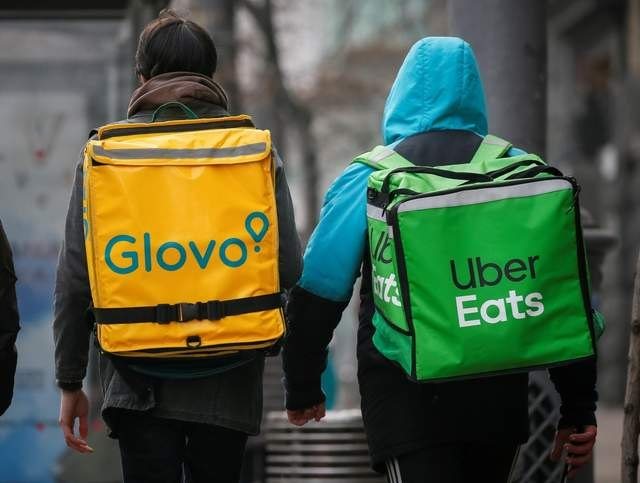 Uber rachète le propriétaire de Glovo, Delivery Hero, pour 15 milliards de dollars