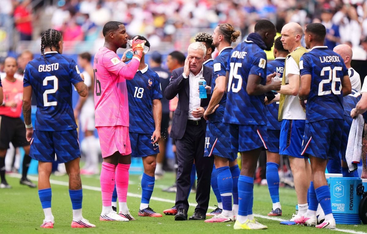France-Angleterre: les Bleus évitent l'humiliation mais s'inclinent 6-4 lors de la dernière de Deschamps