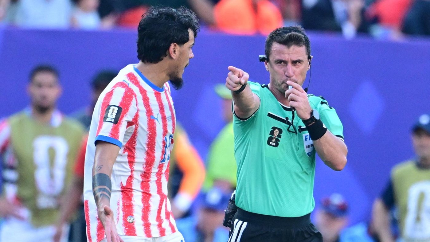France - Paraguay: l'ancien arbitre Bruno Derrien critique le laxisme de l'arbitrage