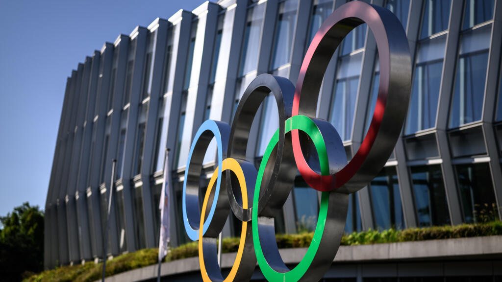 Le CIO lève provisoirement la suspension du comité olympique russe