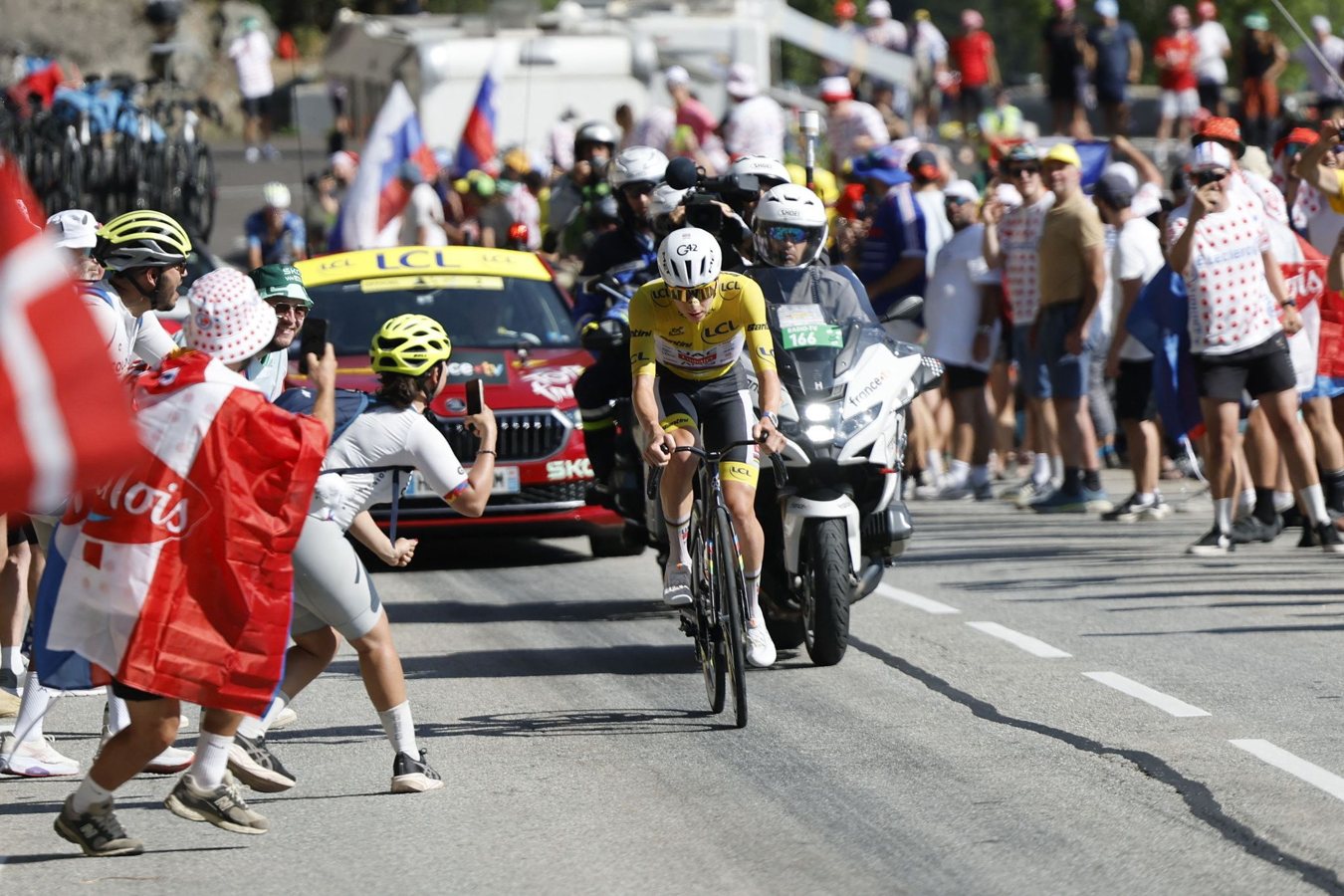 REPLAY. Tour de France 2026 - 19e étape: Tadej Pogacar seul au monde à l'Alpe d'Huez, Lenny Martinez termine deuxième! Revivez dans les conditions du direct l'étape entre Gap et l'Alpe d'Huez