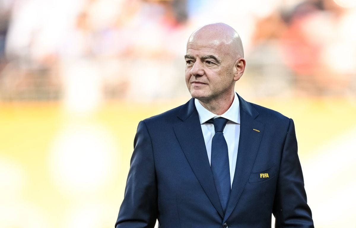 Football: La FIFA fait son mea culpa mais martèle son « plein soutien » à Infantino