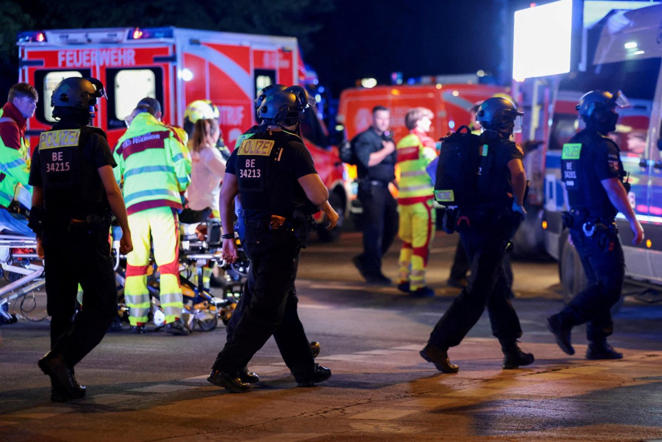 Un mort et seize blessés après une attaque à la voiture-bélier à la Gay Pride de Berlin